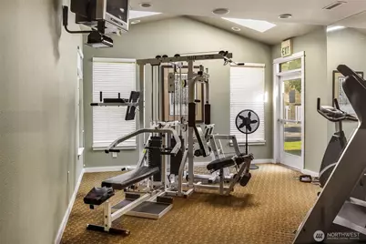 25025 SE Klahanie Boulevard #B101, Issaquah, WA 98029 - Photo 26