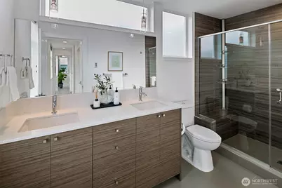 3531 Wallingford Avenue N, Seattle, WA 98103 - Photo 18