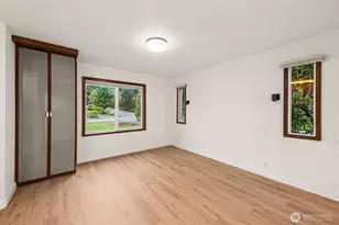 2658 35th Ave W, Seattle, WA 98199 - Photo 16