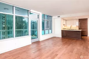 588 Bell St, Seattle, WA 98121 - Photo 10