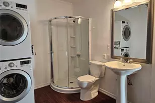 714 1st Ave W, Seattle, WA 98119 - Photo 10