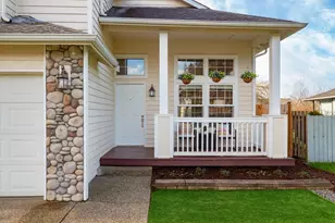 10220 62nd Dr NE, Marysville, WA 98270 - Photo 2