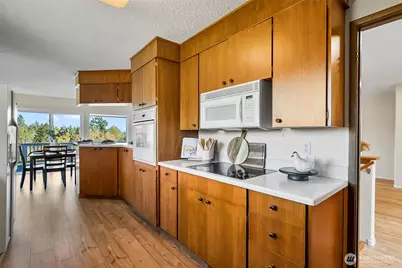 10010 Lakemont Avenue, Lake Stevens, WA 98258 - Photo 6