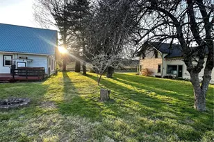 2535 Heckard Rd, Raymond, WA 98577 - Photo 6