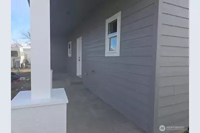 417 SE 8th Avenue, Ephrata, WA 98823 - Photo 2