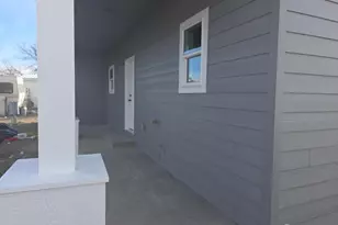 417 SE 8th Ave, Ephrata, WA 98823 - Photo 2