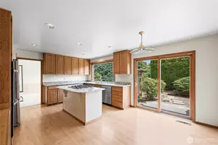 13711 65th Pl W, Edmonds, WA 98026 - Photo 10