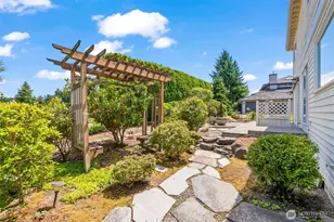 13711 65th Pl W, Edmonds, WA 98026 - Photo 34