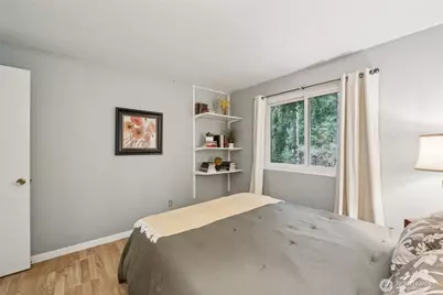 20911 W Richmond Road, Bothell, WA 98021 - Photo 18