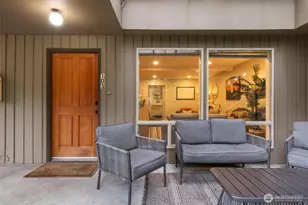 8515 Main St, Edmonds, WA 98026 - Photo 2