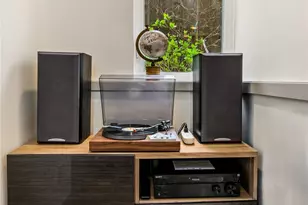 4329 Woodland Park Ave N, Seattle, WA 98103 - Photo 12