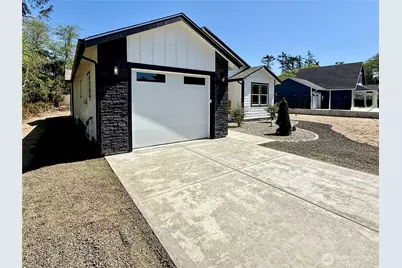 684 Lake Island Avenue SE, Ocean Shores, WA 98569 - Photo 4