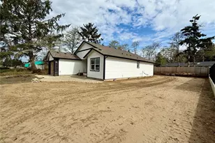 684 Lake Island Ave SE, Ocean Shores, WA 98569 - Photo 2