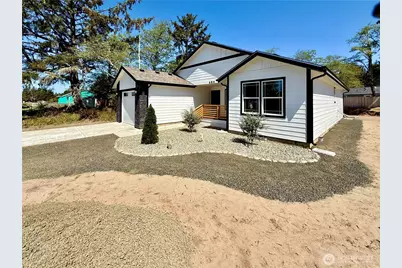 684 Lake Island Avenue SE, Ocean Shores, WA 98569 - Photo 10
