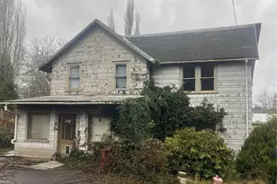 1632 Henkle St, Raymond, WA 98577 - Photo 4