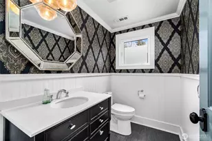 9510 9th Ave NW, Seattle, WA 98117 - Photo 16