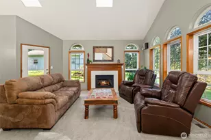 7645 58th Ave NE, Olympia, WA 98516 - Photo 6