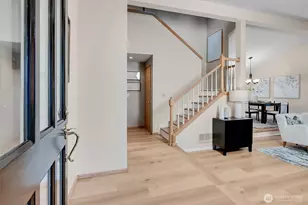 10825 NE 62nd St, Kirkland, WA 98033 - Photo 2