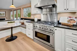 10825 NE 62nd St, Kirkland, WA 98033 - Photo 12