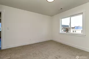 124 S 108th Pl, Seattle, WA 98168 - Photo 32