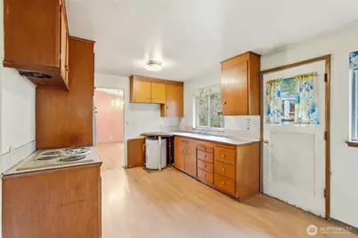 10012 8th Avenue NW, Seattle, WA 98177 - Photo 14