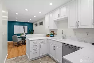 5225 50th Ave NE, Seattle, WA 98105 - Photo 10