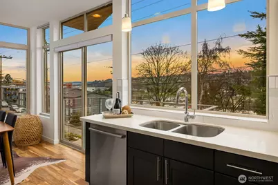 2806 14th Avenue W #A, Seattle, WA 98119 - Photo 10
