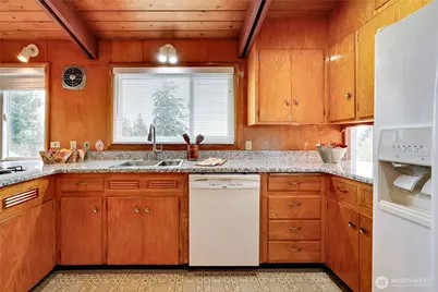 3304 Farragut Street, Bremerton, WA 98312 - Photo 18