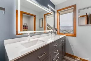 652 Meadows Dr, Wenatchee, WA 98801 - Photo 24