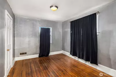 2614 E Pike Street, Seattle, WA 98122 - Photo 12