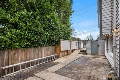 2614 E Pike Street, Seattle, WA 98122 - Photo 20