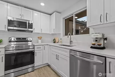 21316 188th Avenue SE, Renton, WA 98058 - Photo 10