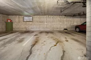 10601 Bagley Ave N, Seattle, WA 98133 - Photo 26