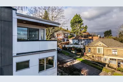 781 26th Avenue E, Seattle, WA 98812 - Photo 30