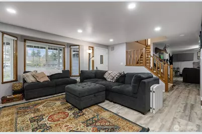 1585 NW 2nd Avenue, Oak Harbor, WA 98277 - Photo 4