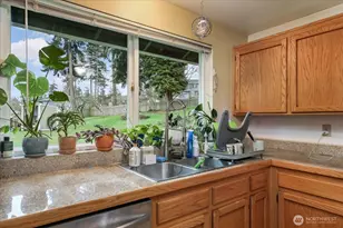 1585 NW 2nd Ave, Oak Harbor, WA 98277 - Photo 10