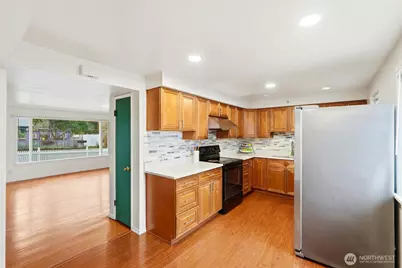 7525 Beverly Lane, Everett, WA 98203 - Photo 6
