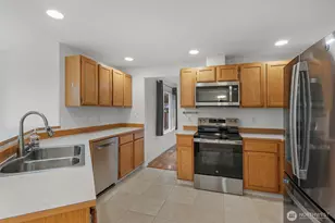 10714 59th Dr NE, Marysville, WA 98270 - Photo 12