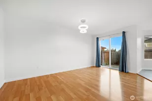 10714 59th Dr NE, Marysville, WA 98270 - Photo 16