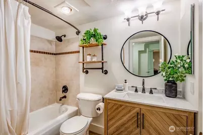 626 4th Avenue W #104, Seattle, WA 98119 - Photo 14