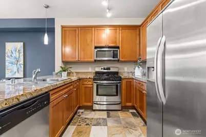 6800 132nd Place SE #E203, Newcastle, WA 98059 - Photo 8