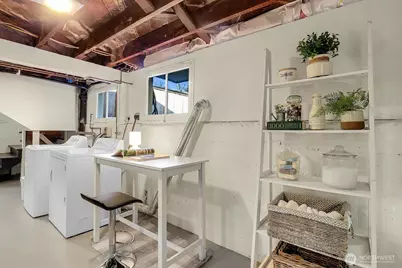 520 W Smith Street, Seattle, WA 98119 - Photo 30