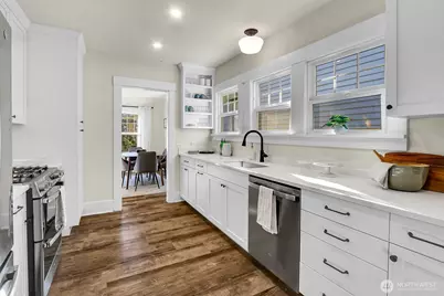 520 W Smith Street, Seattle, WA 98119 - Photo 14