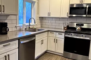 117 Dallas St, Port Orchard, WA 98366 - Photo 2