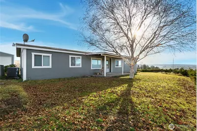 401 Clemans View Road, Selah, WA 98942 - Photo 2