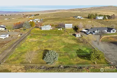 401 Clemans View Road, Selah, WA 98942 - Photo 12