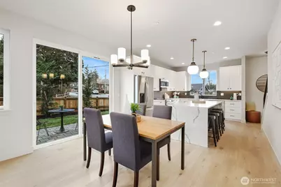 8106 126th Avenue NE, Kirkland, WA 98033 - Photo 8