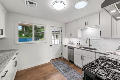 9024 Prentice Avenue, Gig Harbor, WA 98332 - Photo 12