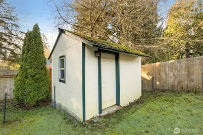 7606 Sandy Way NE, Poulsbo, WA 98370 - Photo 14