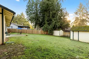 7606 Sandy Way NE, Poulsbo, WA 98370 - Photo 16